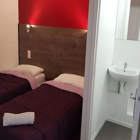 Kyriad Direct Hotel 3*